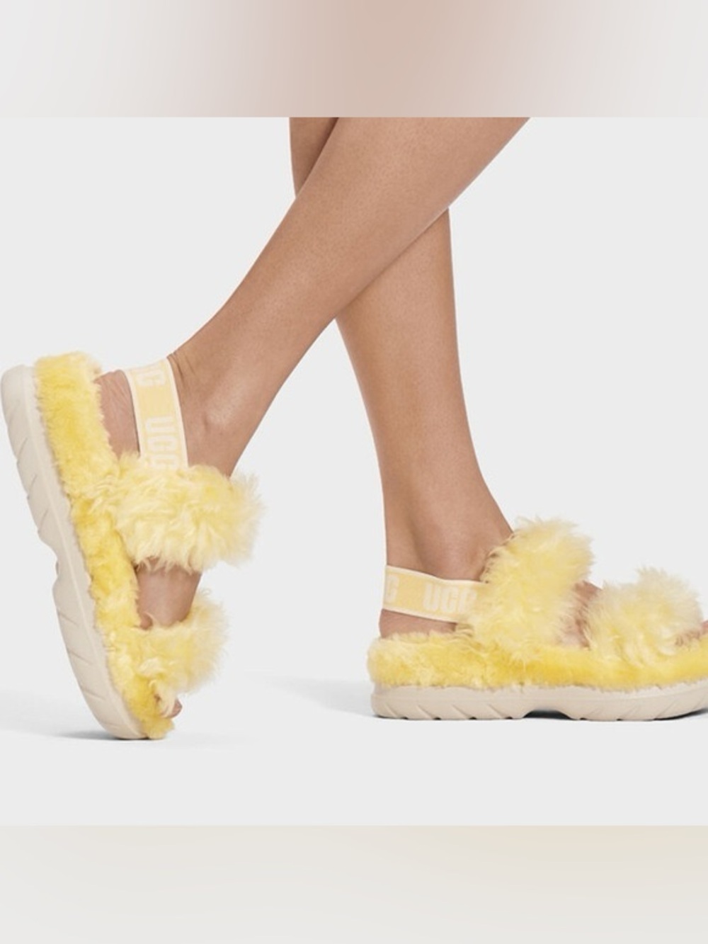 NIB UGG Women's Fluff Sugar Sandal In Yellow Size 8